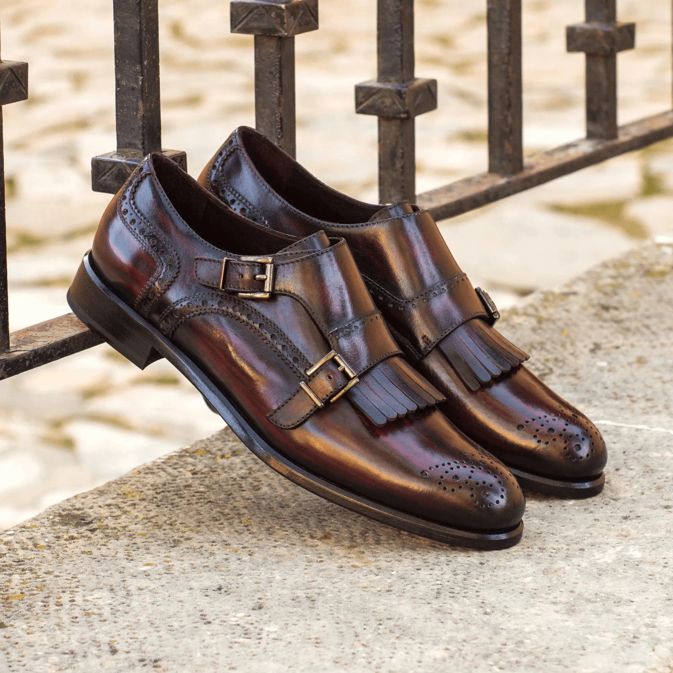 Amina Kiltie Womens Monk Strap Patina
