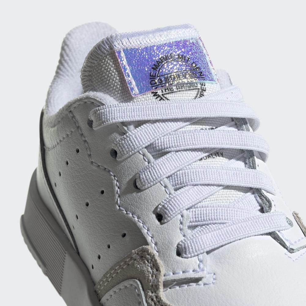 running in a dance studio shoes endurance training shoe fitness Adidas Originals scarpa sneakers da bambino Supercourt CF I EG9083 bianco