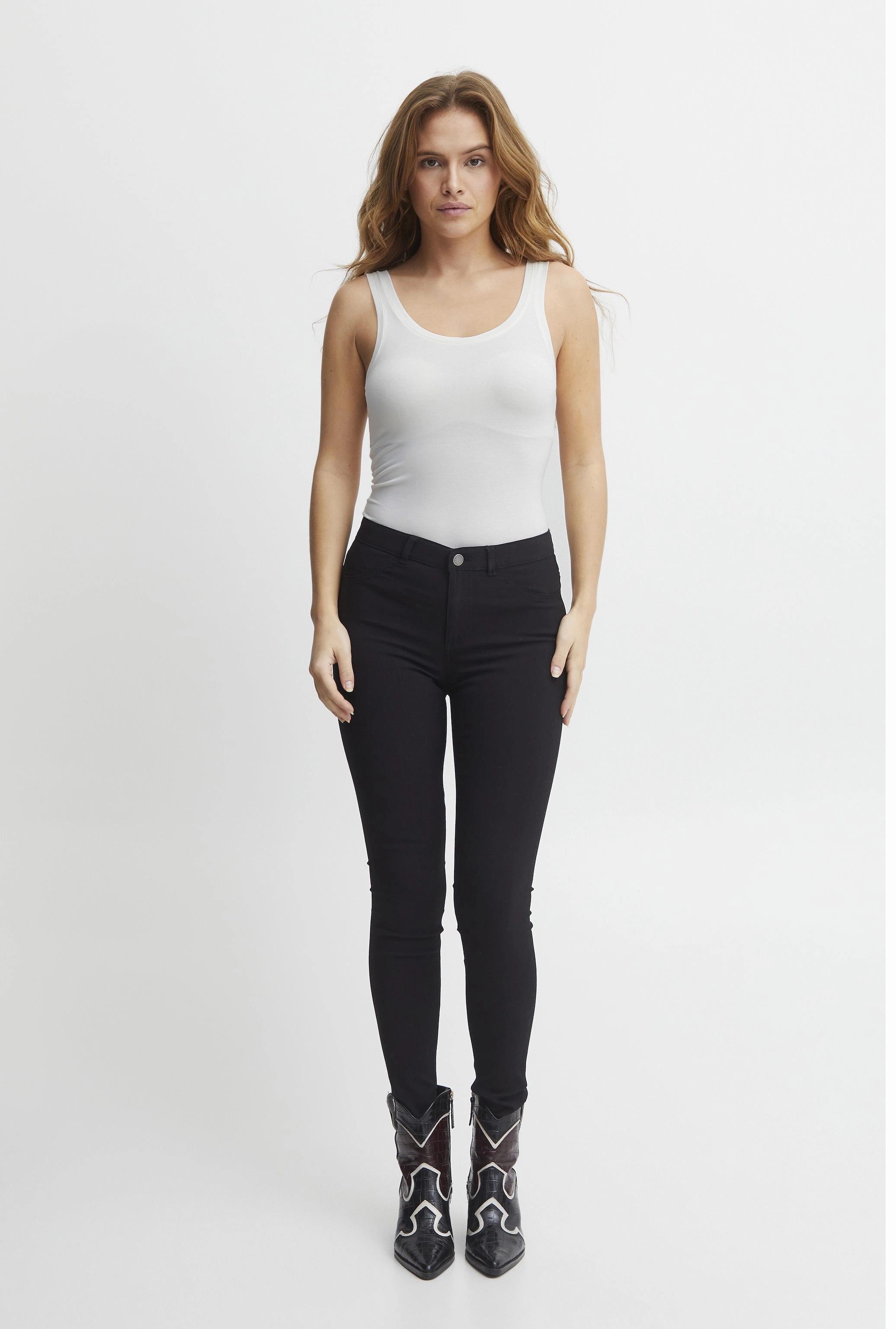 Exhibition - worthy b.young Canotta da donna Top in maglia Iane sin 802894 80115 off white