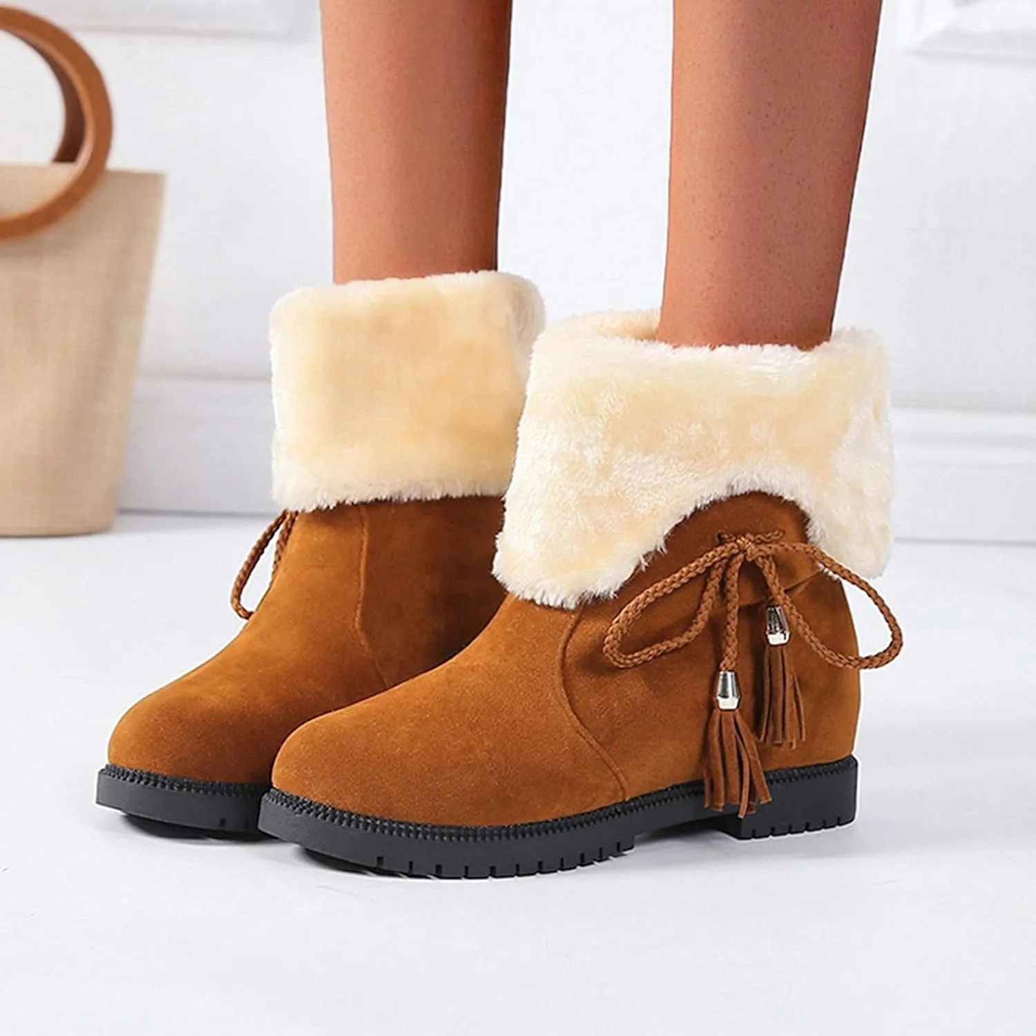 Bcshiye Women's Snow Boot Suede Warm Fur Lined Anti-Slip Boot Chunky Low Heel Round Toe Winter Snow Ankle Booties
