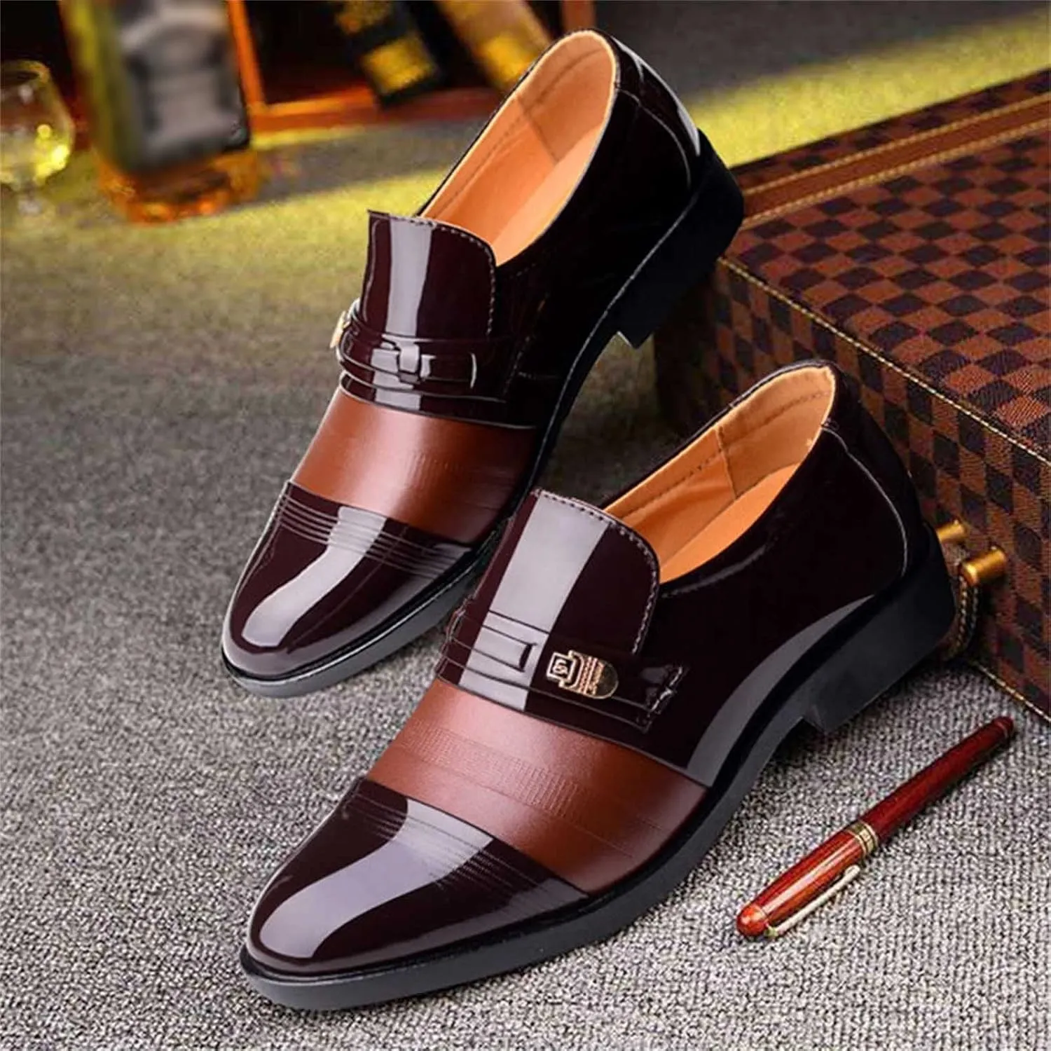 Black Oxfords Shoes for Men Fashion Summer and Autumn Men Leather Shoes Pointed Toe Low Heeled Wingtip Oxfords Shoes