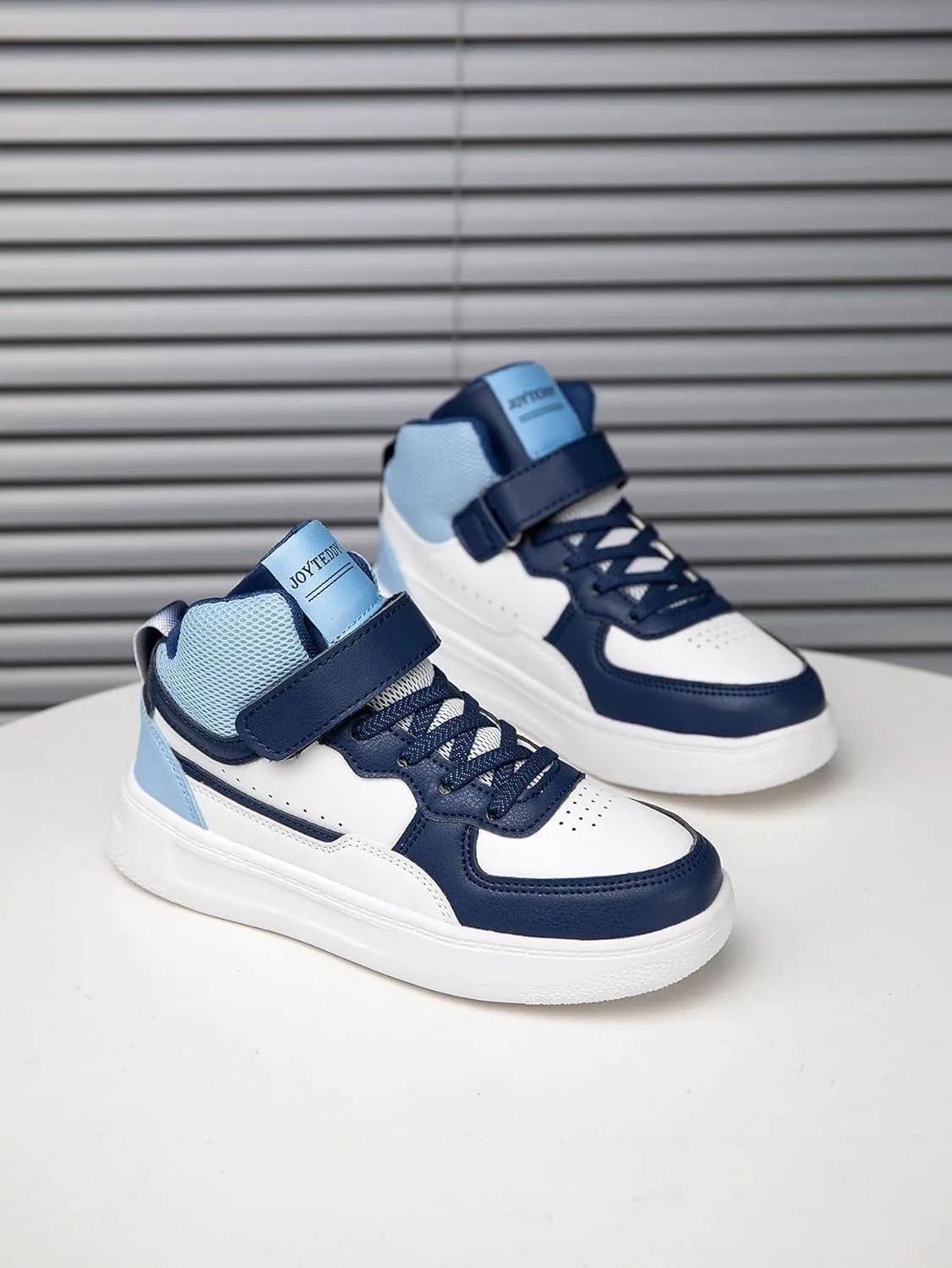 Boys Girls Sports Board Shoes with Leather Upper, Breathable Comfortable, for Basketball Running Walking Tennis Suitable for All Seasons