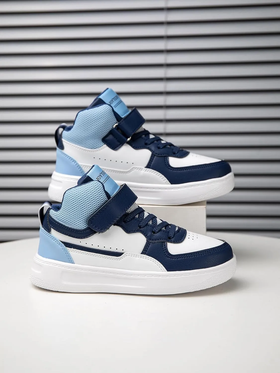 Boys Girls Sports Board Shoes with Leather Upper, Breathable Comfortable, for Basketball Running Walking Tennis Suitable for All Seasons