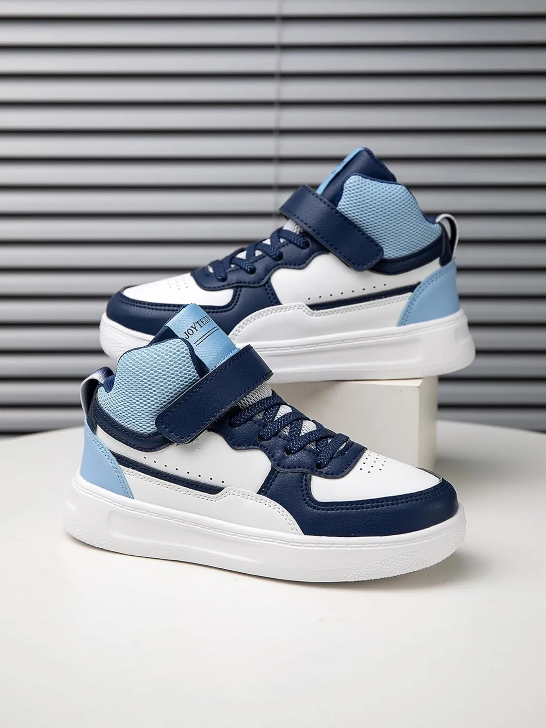 Boys Girls Sports Board Shoes with Leather Upper, Breathable Comfortable, for Basketball Running Walking Tennis Suitable for All Seasons