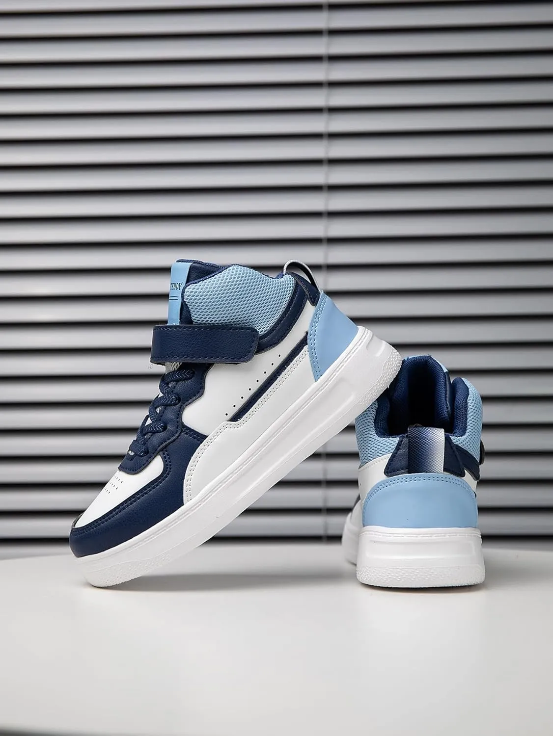 Boys Girls Sports Board Shoes with Leather Upper, Breathable Comfortable, for Basketball Running Walking Tennis Suitable for All Seasons