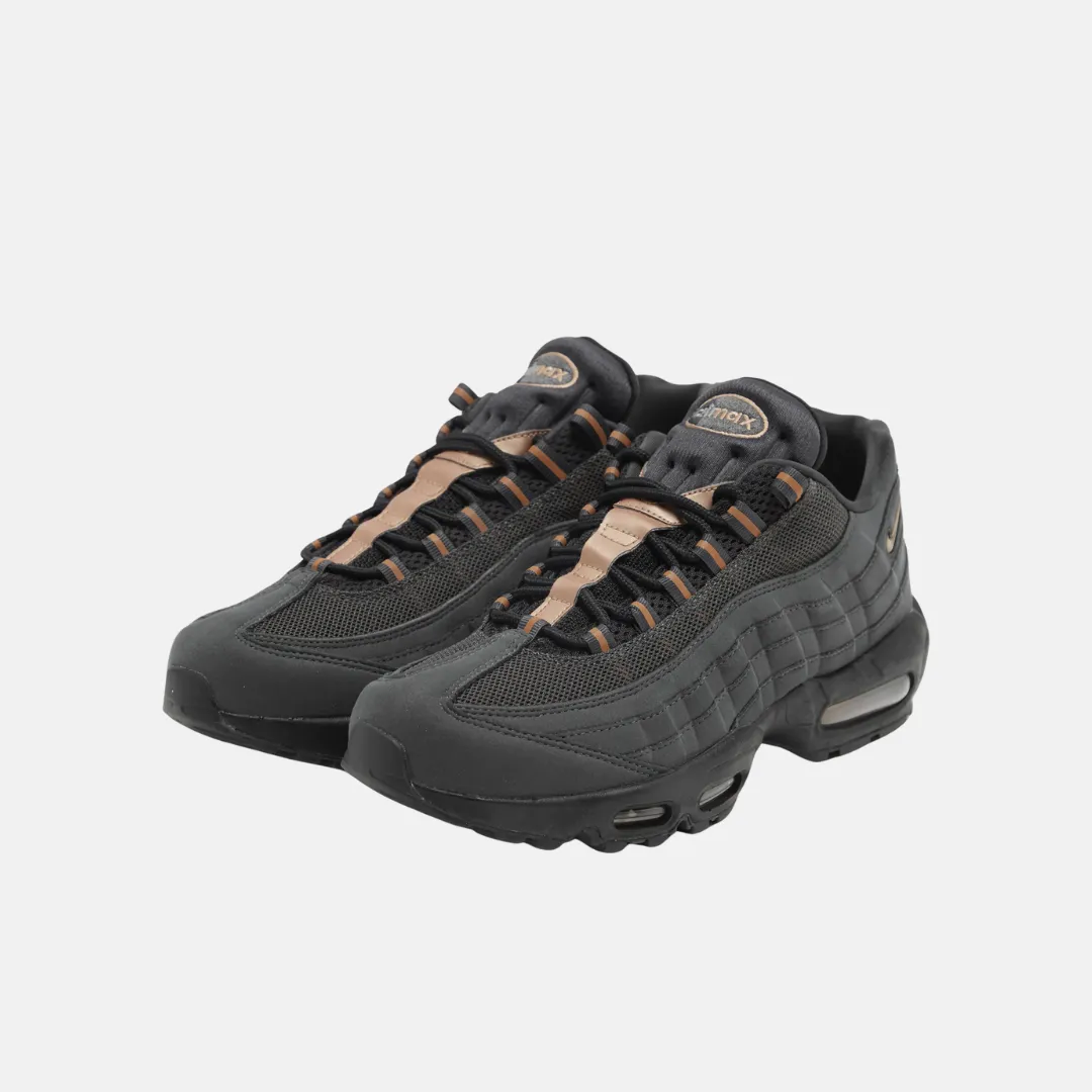 Central Cee x Nike Air Max 95 - Syna World Water resistant coating