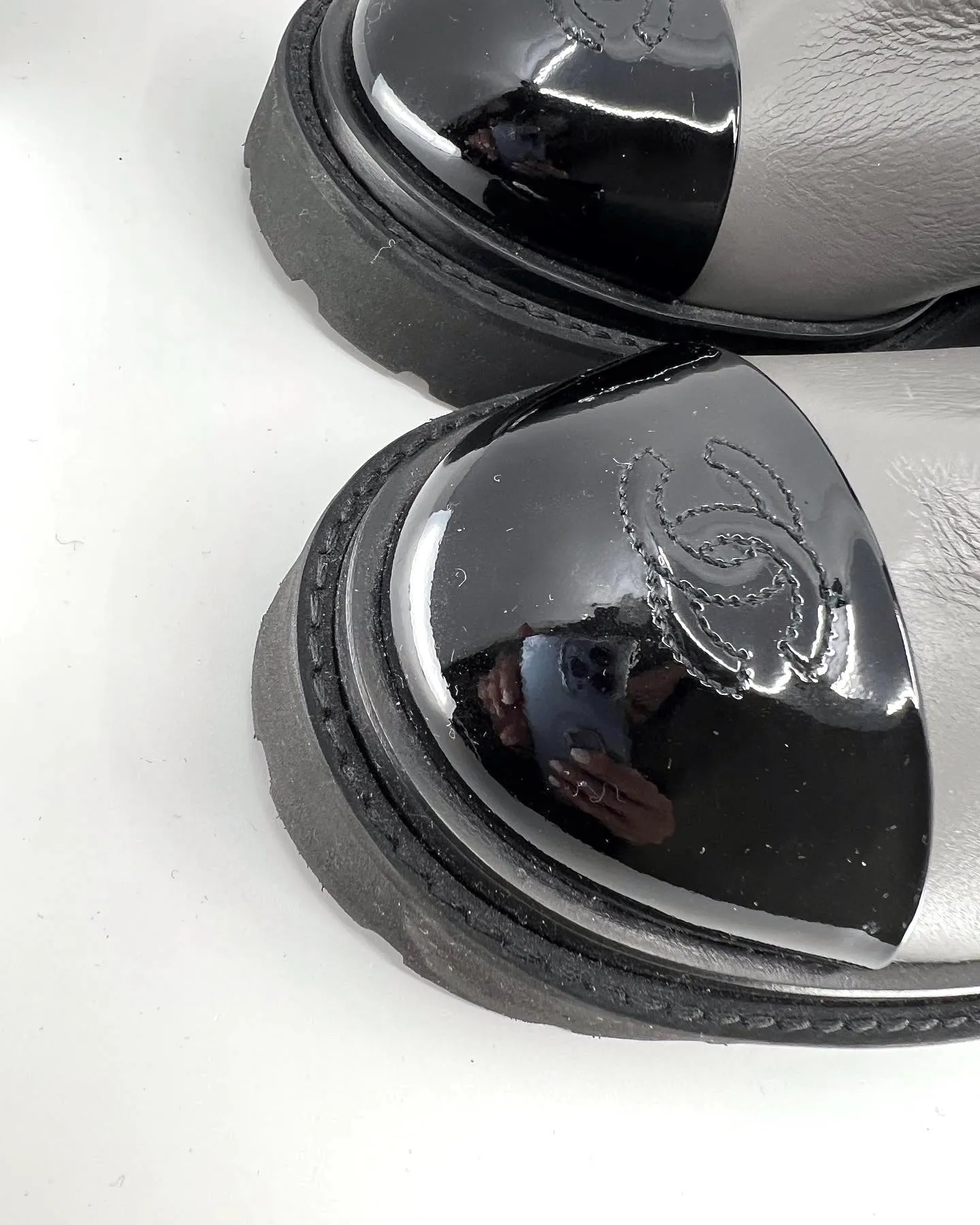 CHANEL CALFSKIN PATENT CAP TOE CC LOGO CHELSEA LEATHER BOOTS