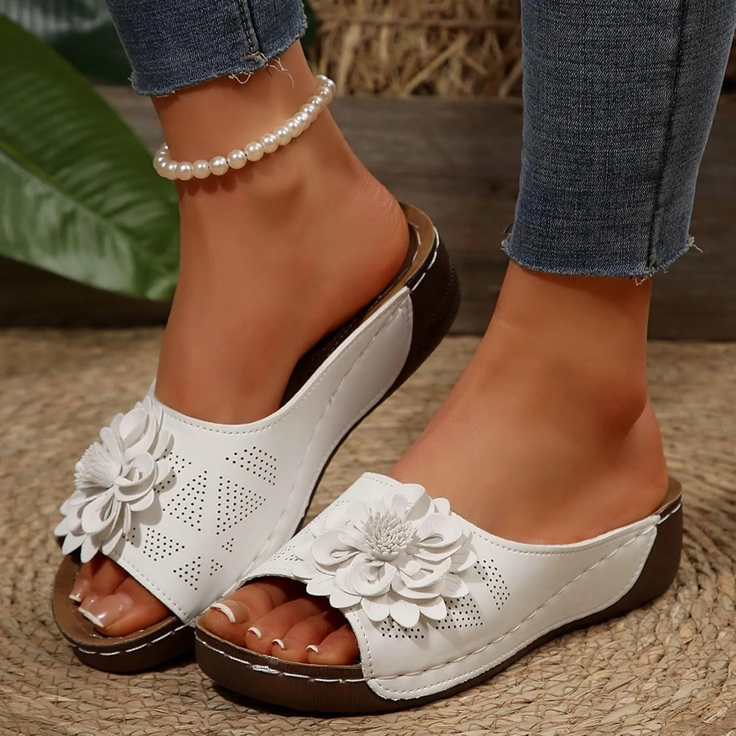 Chic Flowers Orthopedic Sandals for Women,Orthopedic Wedge Sandals for Women Arch Support Fish Mouth Open Toe Leather Slippers,Leather Floral Breathable Slide Sandals,Wedge Platform Shoes