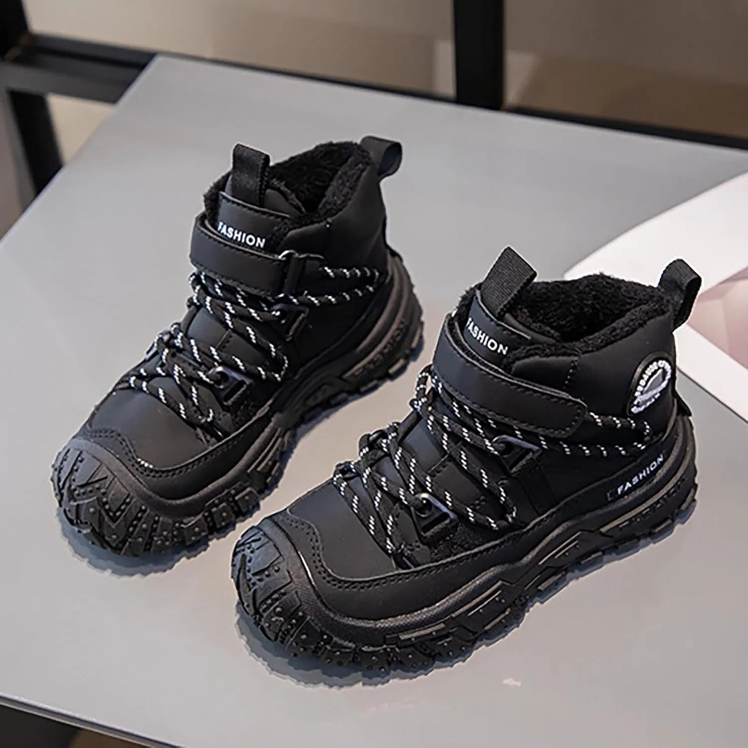 Childrens Chunky Sole Slip On Booties With Lace-Up Kids Boys Fuzzy Fleece Lined Warm Short Boots Winter Outdoor Shoes