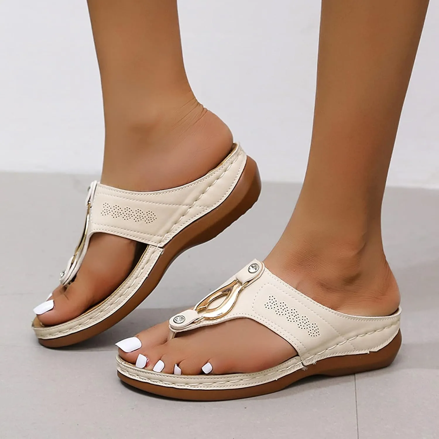 Eduavar Beach Sandals for Women, Sandals Women Dressy Summer Flat Sandals Non Slip Flip Flops Beach Sandals