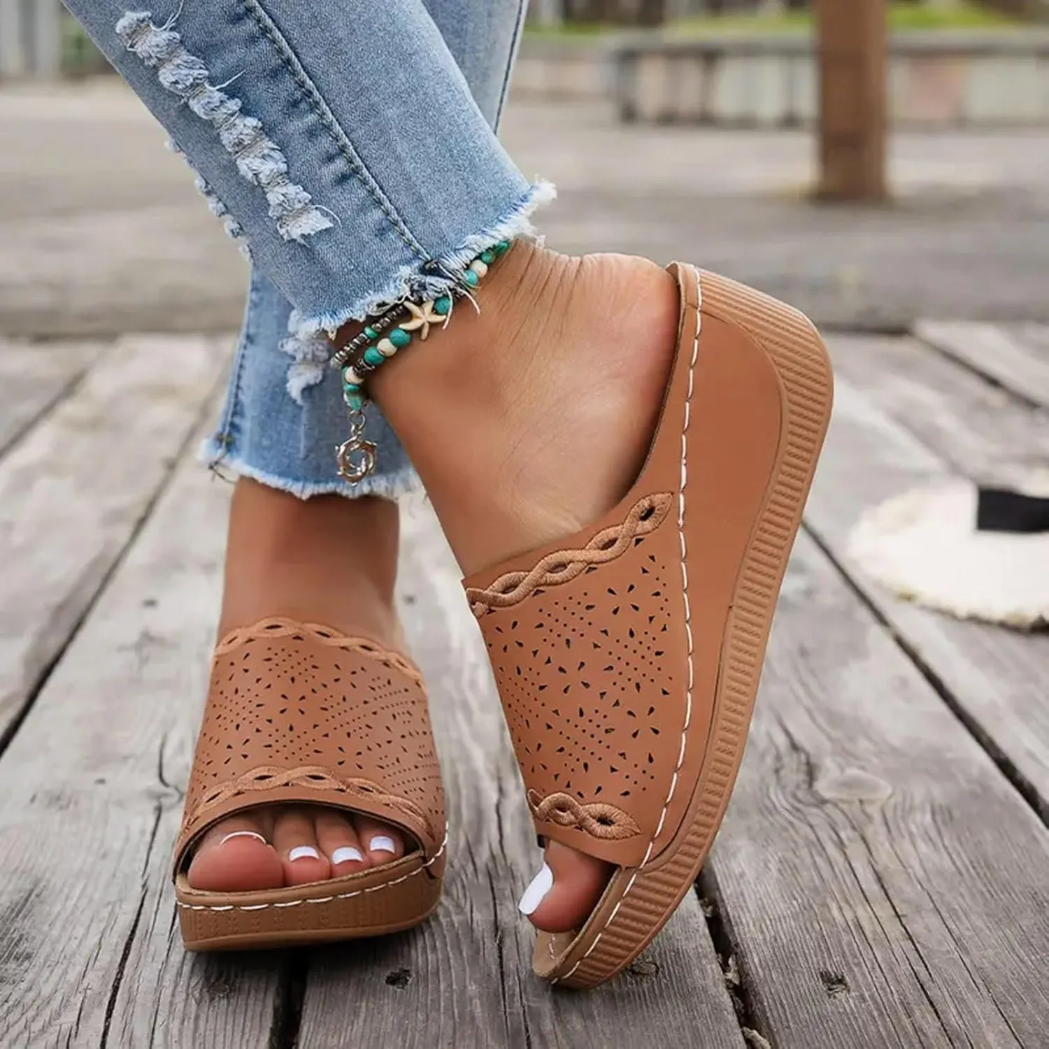 Eduavar Sandals for Women 2025 Casual Comfortable Arch Support Sandals Summer Orthotic Leather Platform Slip on Slippers