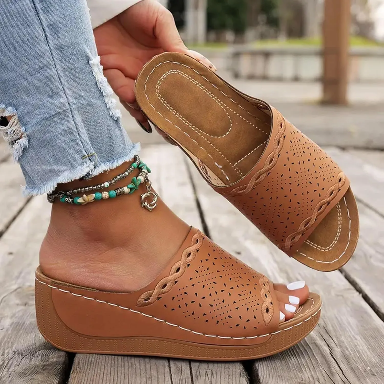 Eduavar Sandals for Women 2025 Casual Comfortable Arch Support Sandals Summer Orthotic Leather Platform Slip on Slippers