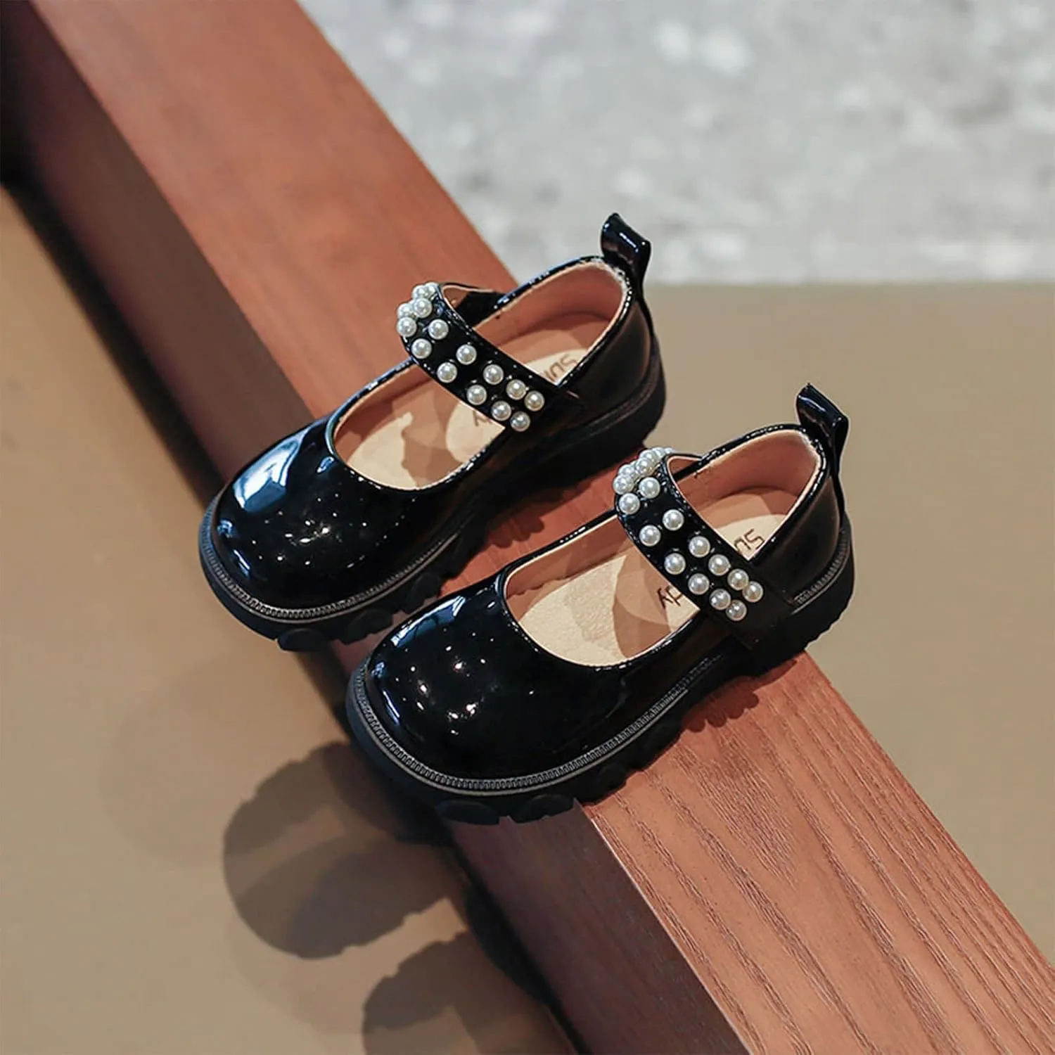 Fashion Four Seasons Children Casual Shoes Girls Thick Bottom Non Slip Comfortable Solid Color Pearl Kids Talk