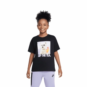 Nike Sportswear T-shirt "Sip The Tea" Nera Ragazza #HQ2337-010 BiodegradableMaterial Casual Essential Wear