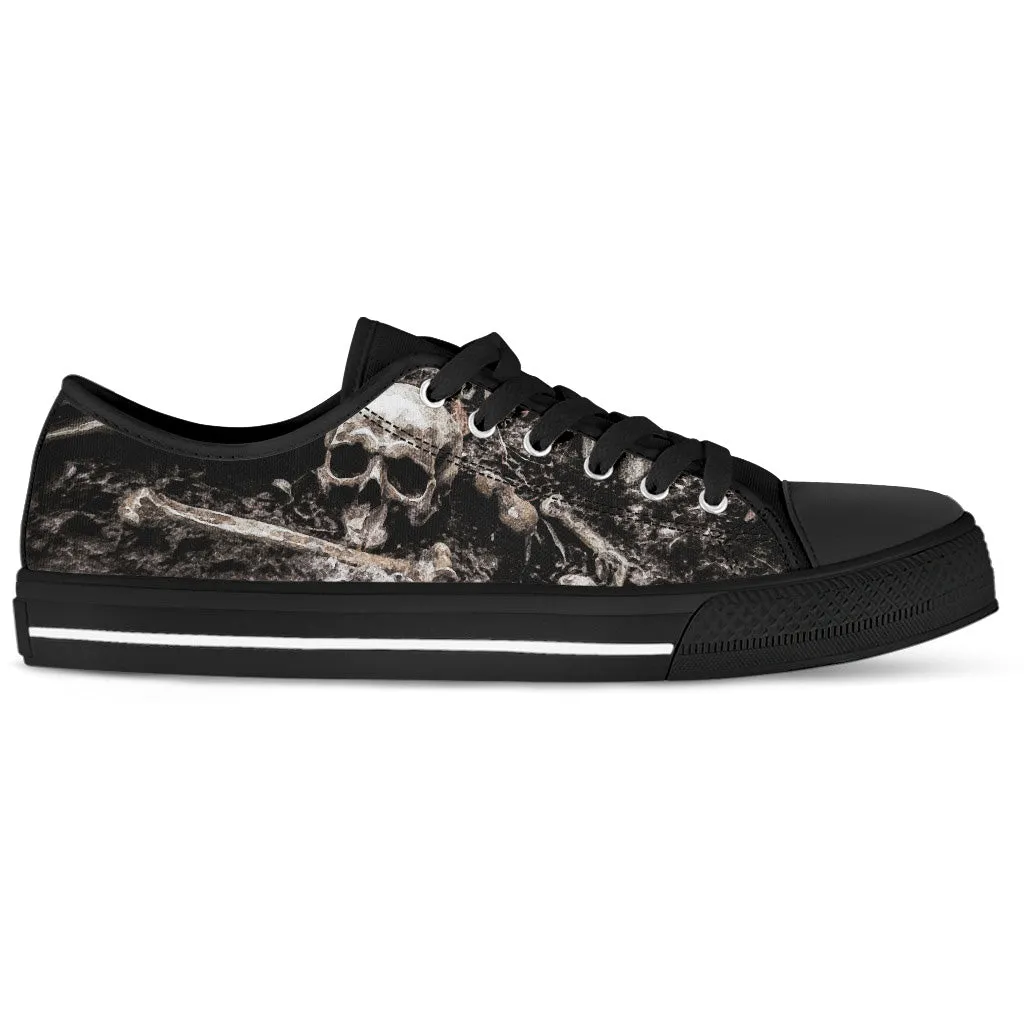 Macabre Black Women's Low Tops Shoes