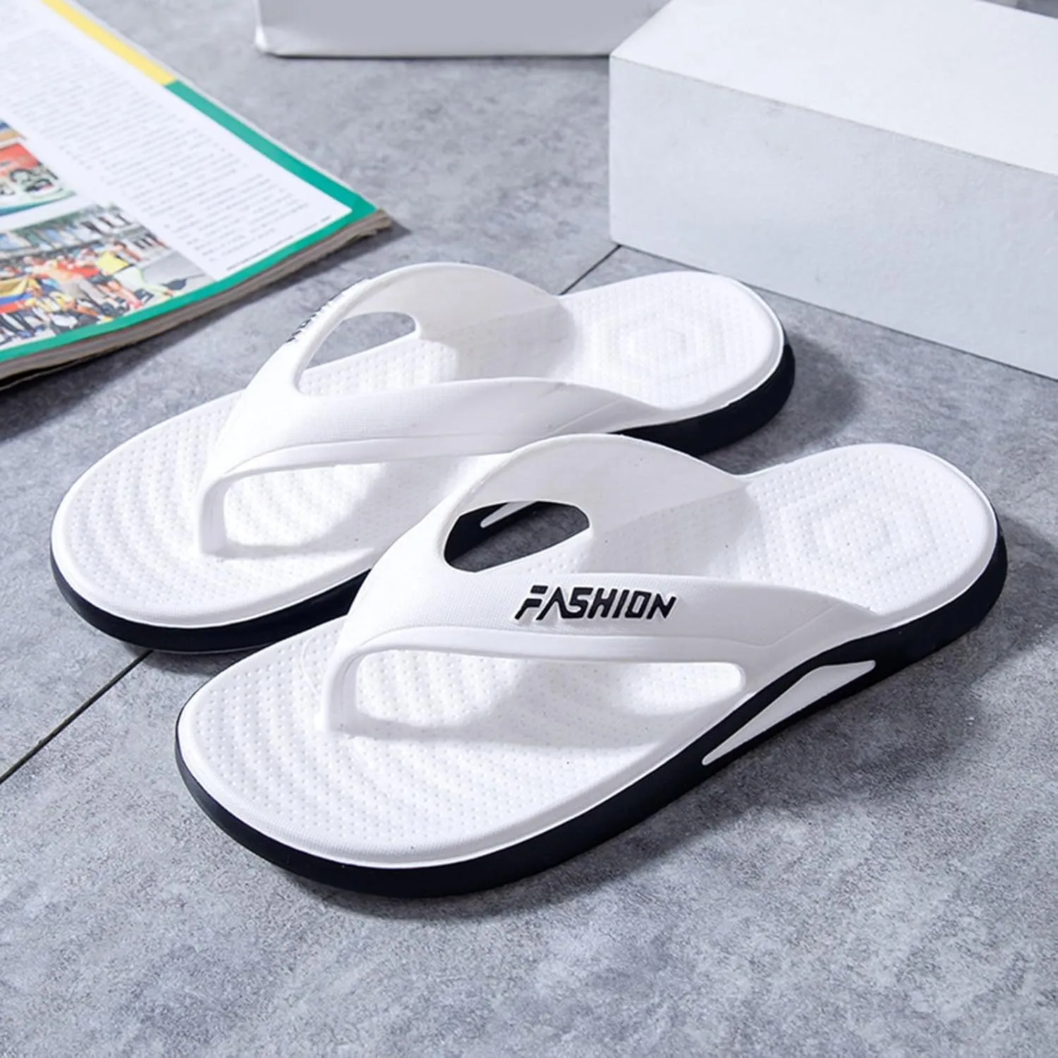 Mens Beach Slippers Arch Support Walking Flip Flops Non Slip Comfy Outdoor Thong Sandals Waterproof Quick Drying Shower Shoes for Men Soft Sole Summer Brathable Pool Slippers Indoor Shoes