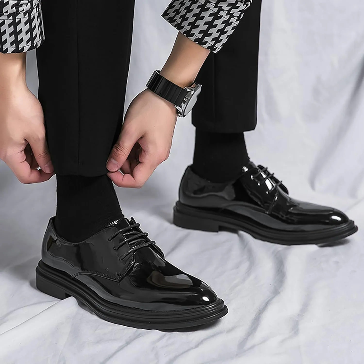 Men's Classic Lace Up Oxfords Dress Shoes,Fashion Pointed Toe Business Wedding Work Oxford Formal Shoes Faux Patent Leather Tuxedo Derby Shoes
