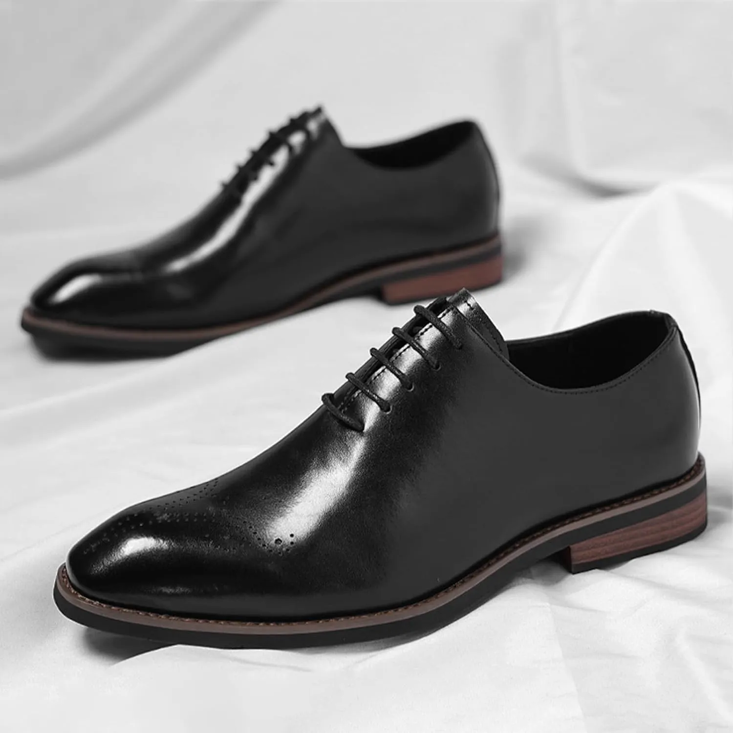 Men's Leather Brogue Dress Oxford Shoes Fashion Perforated Classic Business Formal Shoes Retro Derby Oxfords