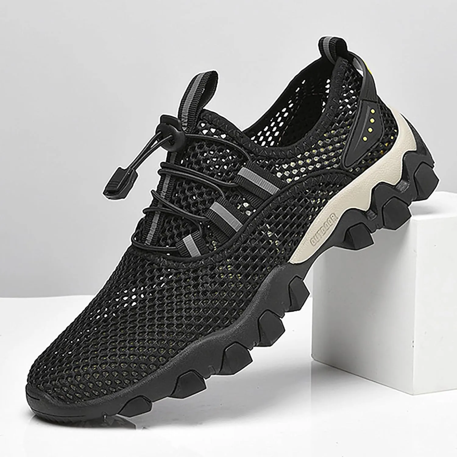Men's Summer Breathable Mesh Sports Casual Shoes Men's Hiking Shoes Tourism Hiking Fanning Sandals
