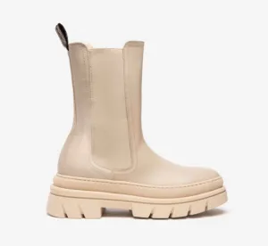 NeroGiardini beige leather hightop Chelsea boots