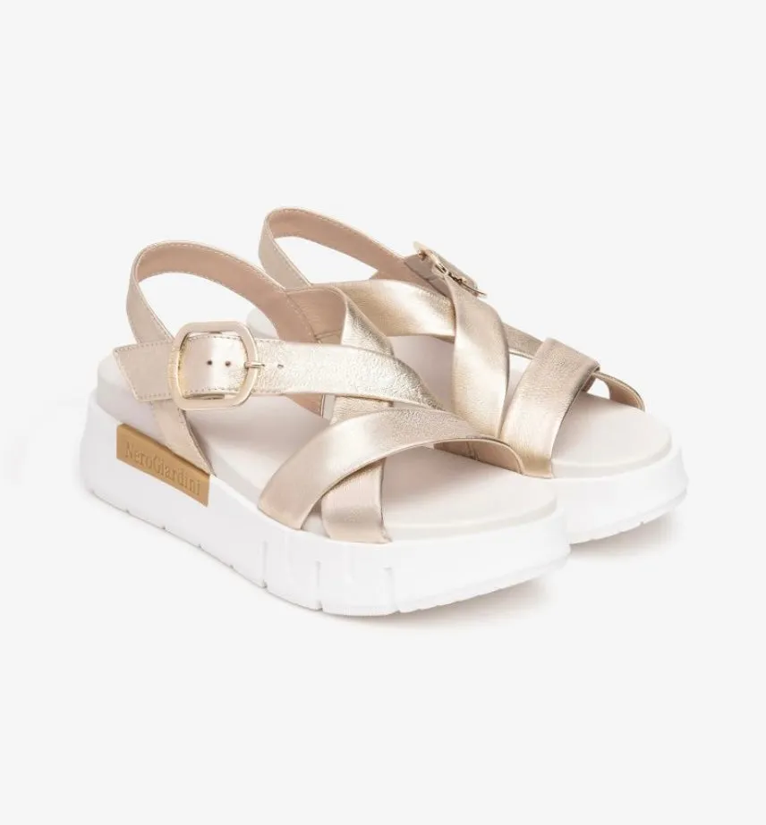 Nerogiardini gold leather platform sandals