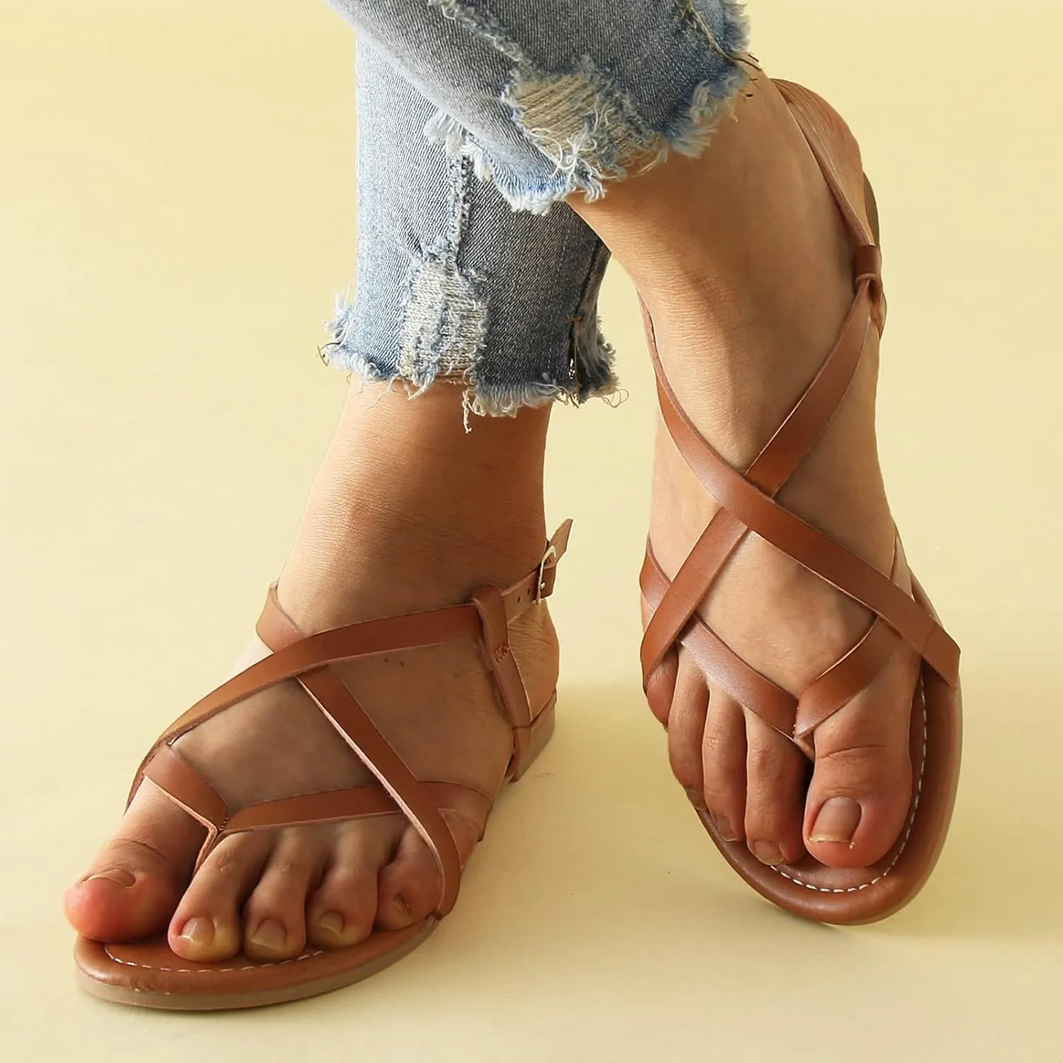 New Flat Bottom Clamping Sandals Foreign Trade Hollow Strap Beach Flat Bottom Memory Foam Women's Shoes Sandals