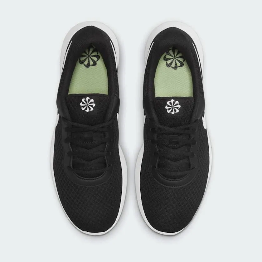 Nike Tanjun Men's Black Lightweight Trainers DJ6258 003 running in banked tracks shoes