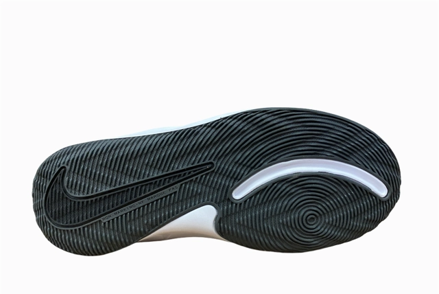 Nike scarpa da basket da ragazzo Team Hustle Quick 2 AT5298 002 nero-bianco Tire Tread Inspiration leisure - time shoes