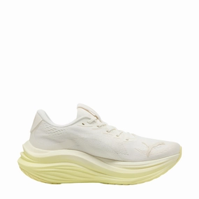 lightweight - design shoes PUMA Men's MagMax NITRO Running Shoes in Warm White/Gold Moon AW25