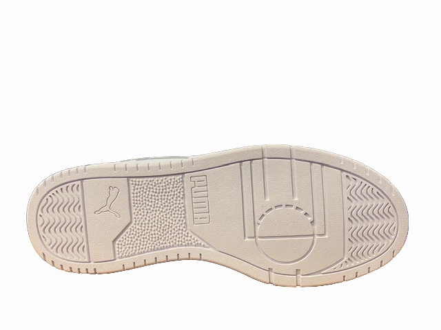 Puma sneakers bassa da ragazza RBD Game Low Jr 387350 01 white running during a foggy day