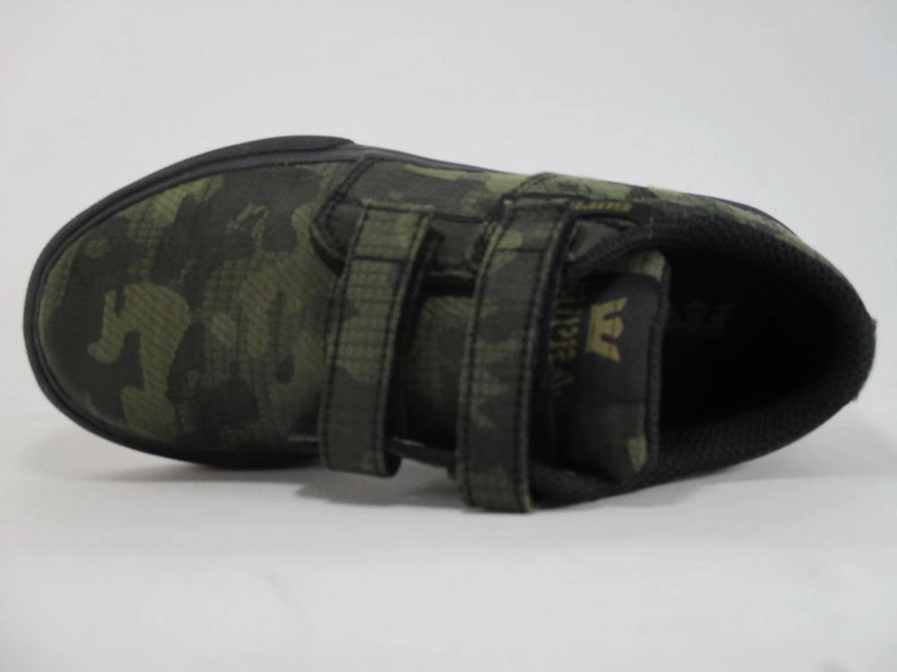 running in a suspension bridge area shoes wide-fit shoes Supra scarpa sneakers da ragazzo con velcro Stacks Vulc II V 55672 331 verde militare