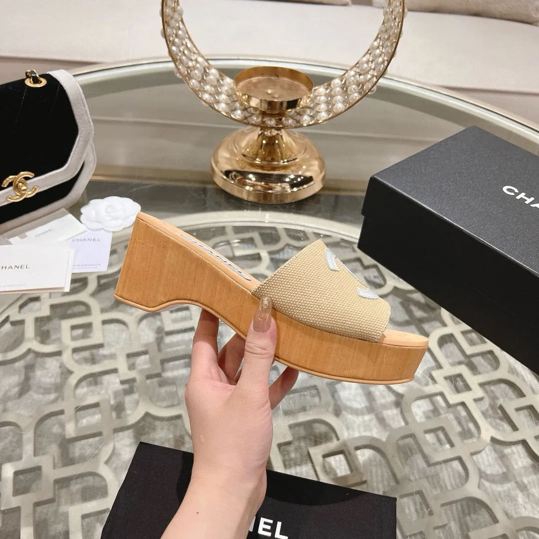 SE1365 CC Slide Sandals / Size4-10