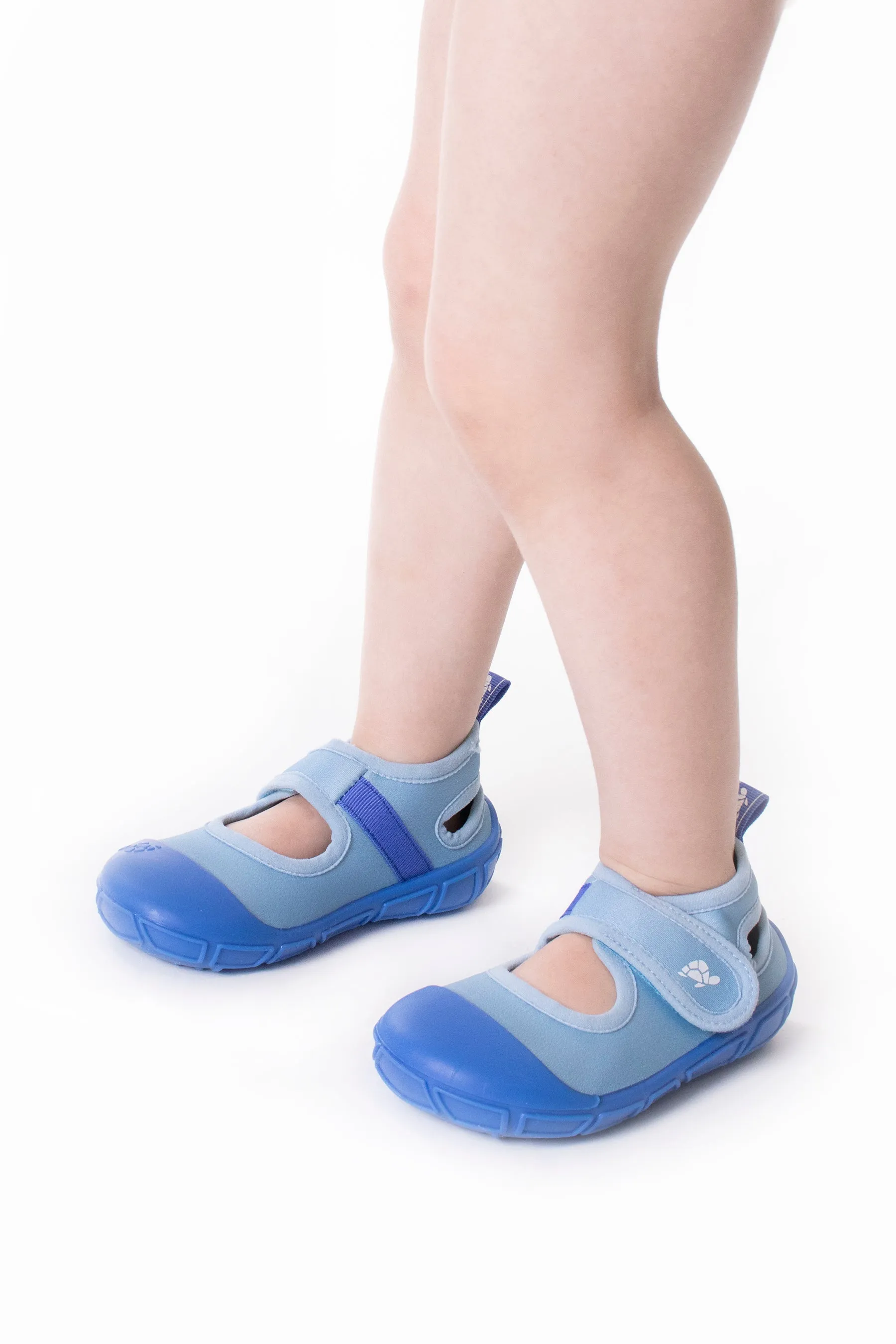 Sports Sandals in Surf & Blue