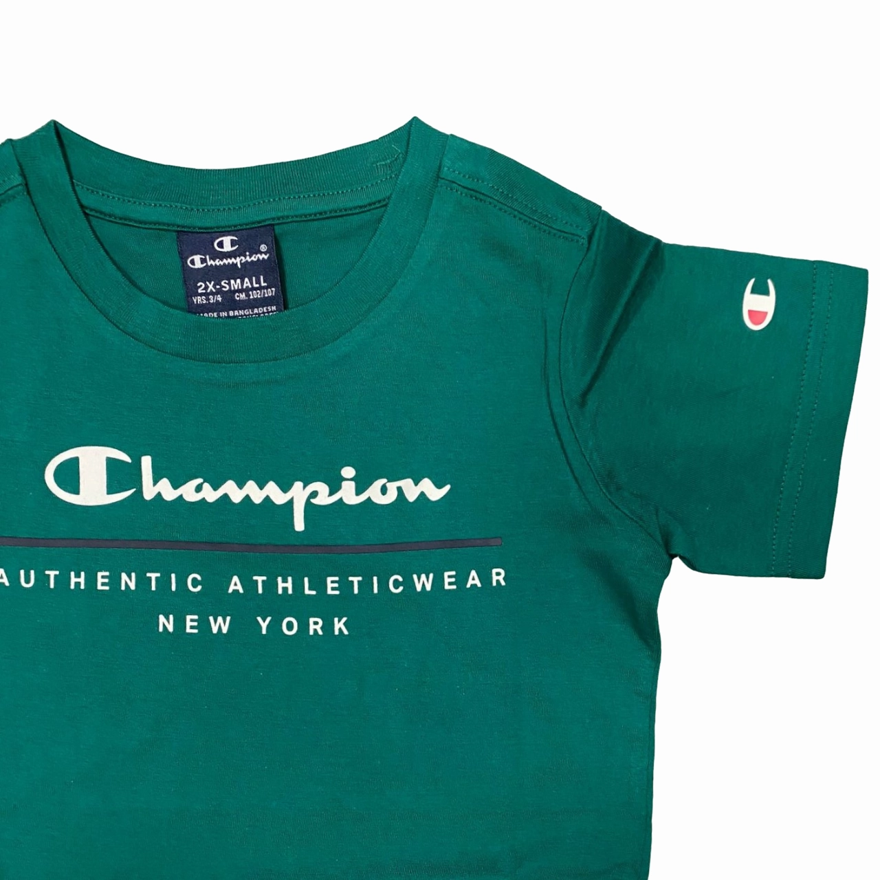 Champion maglietta manica corta da ragazzo con stampa 306696 verde Active Comfort Slim Fit Design
