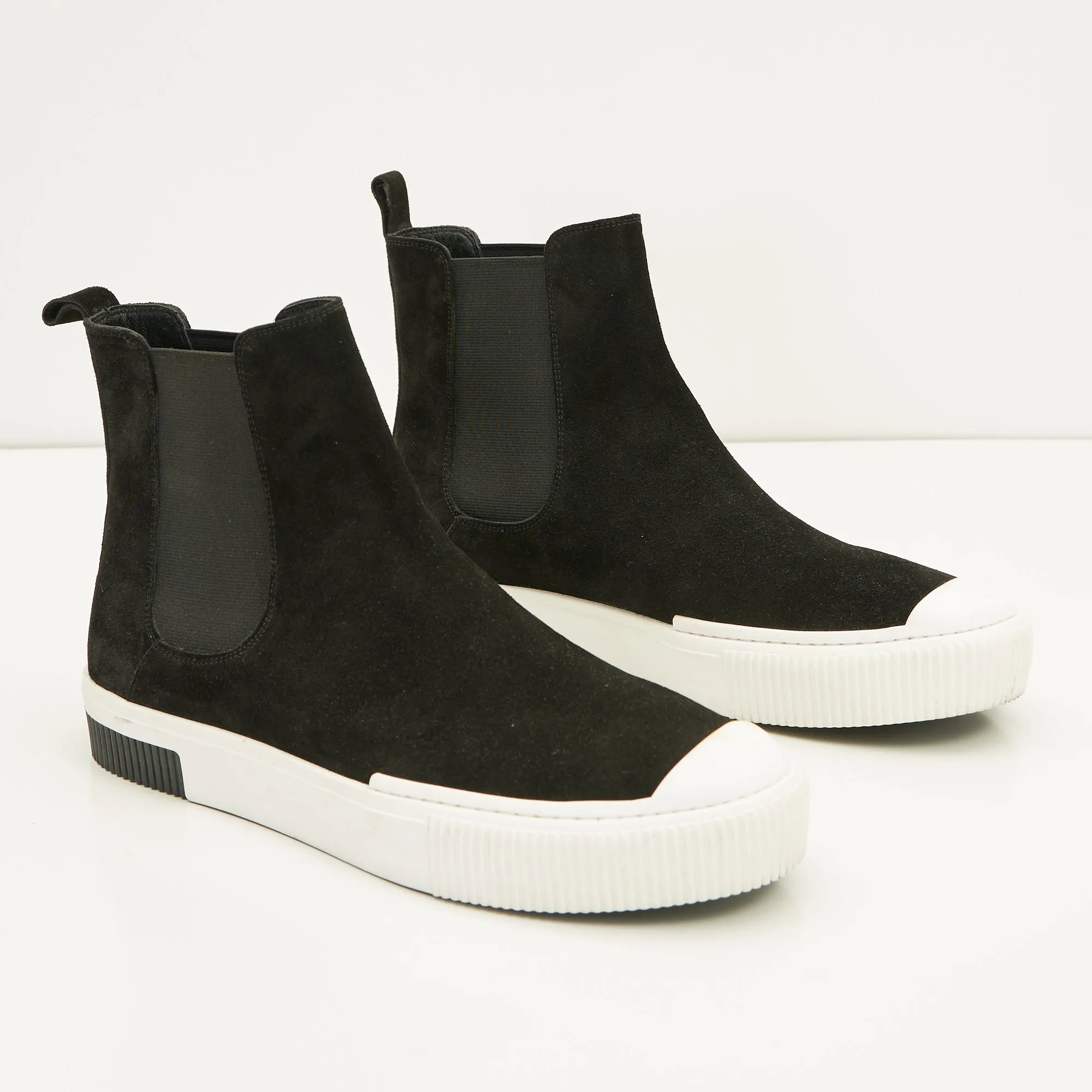 THE KING - Suede Leather and Rubber Sole Chelsea Boots - Black