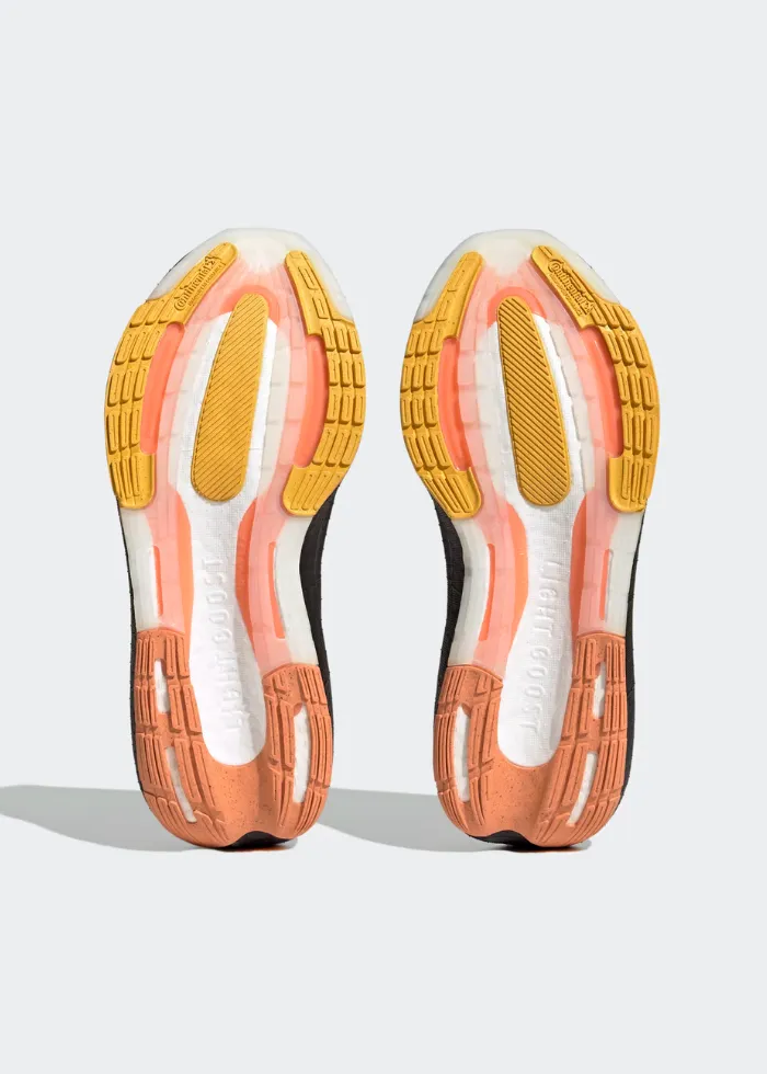 Torsion Guide ULTRABOOST LIGHT RUNNING SHOES