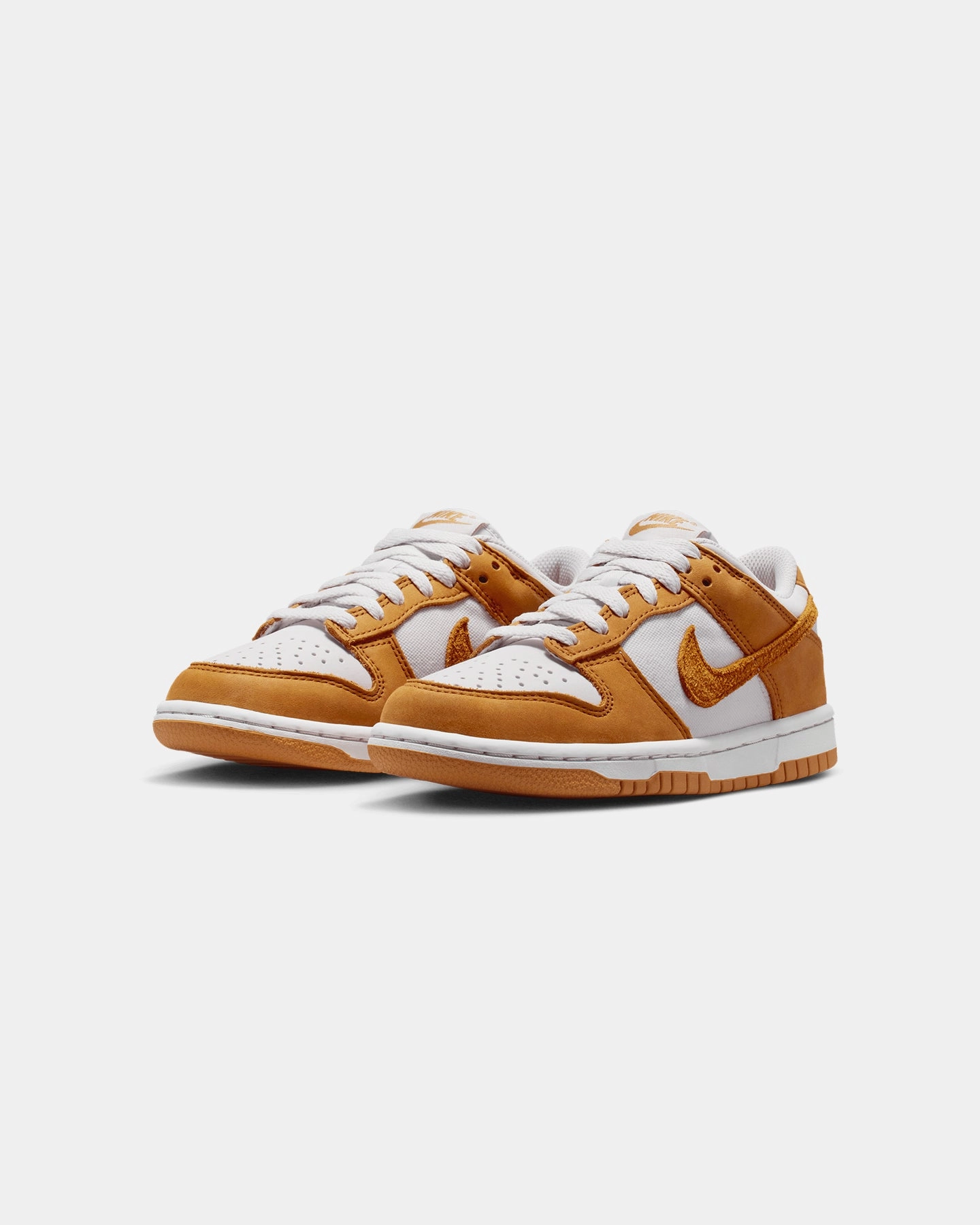 Nike Kids' Dunk Low SE (GS) Vast Grey/Desert Ochre/White Streetwear Slip Control