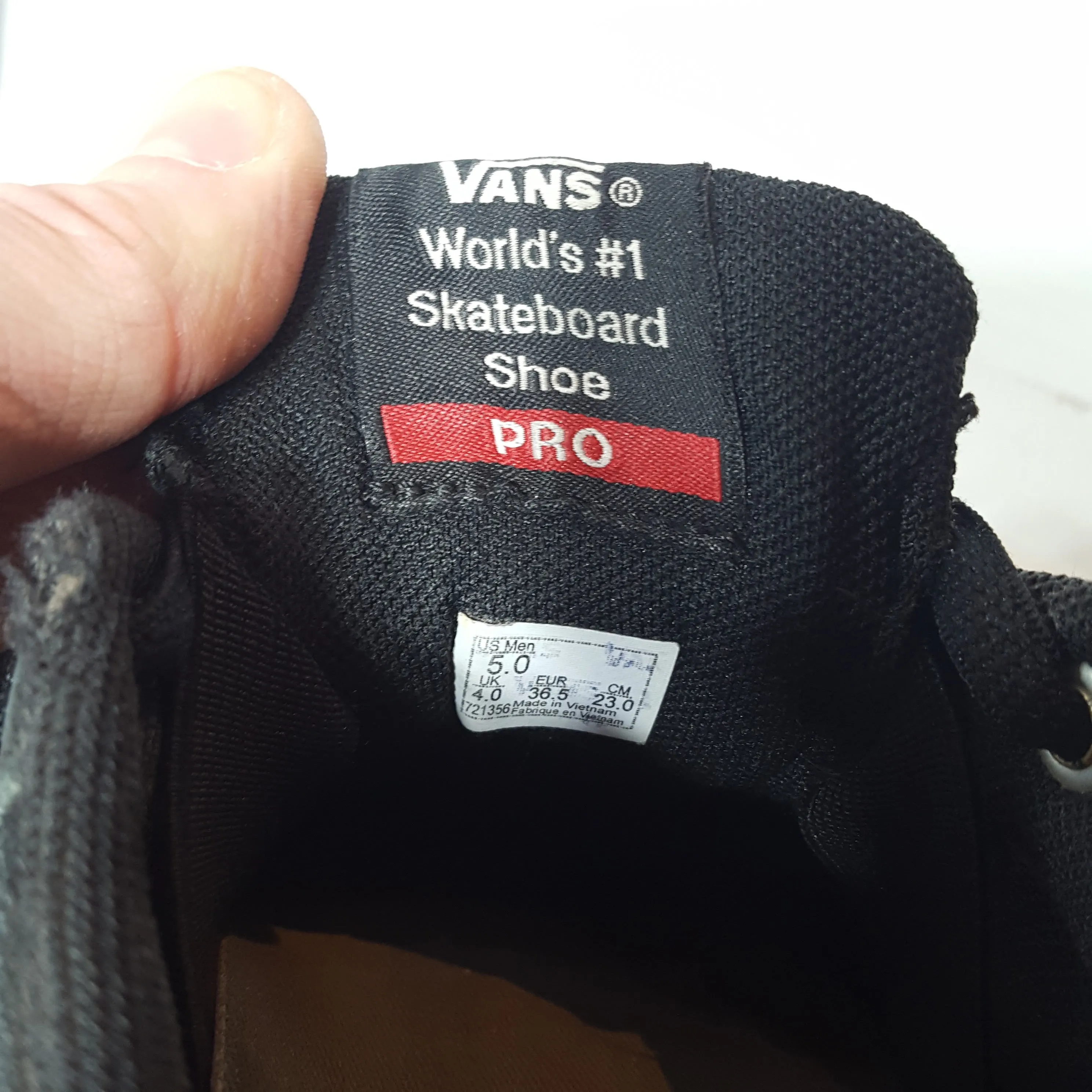 Van's Kids Shoes - Size 5 - Pre-owned - BZJNEX