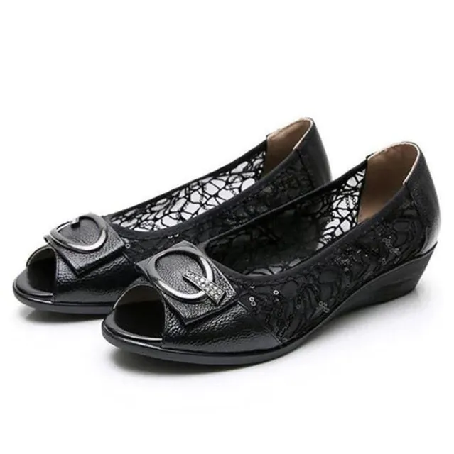 Victoria Women's Leather Sandal With Lace