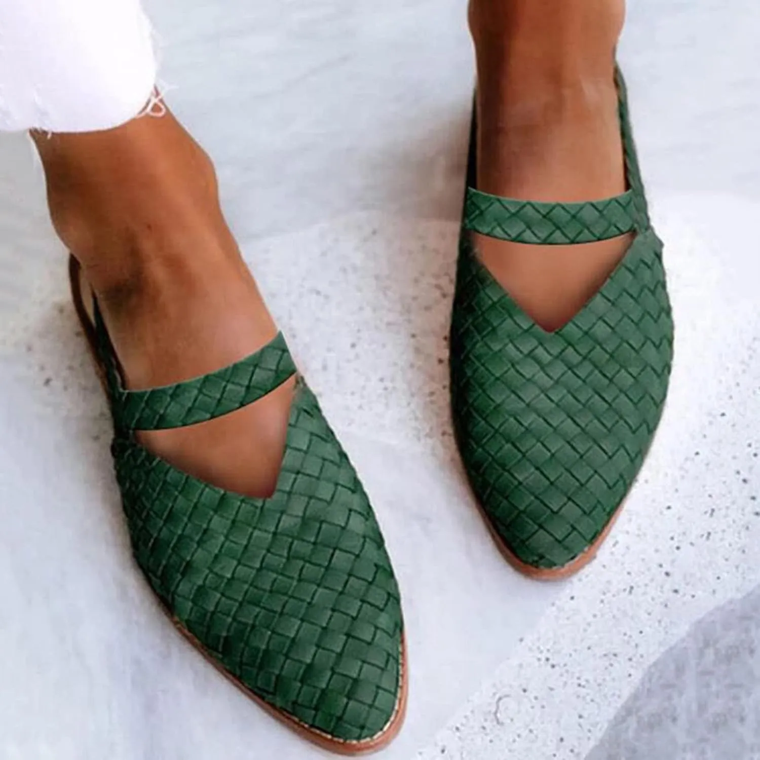 Weave Sandal for Women Fashion Pointed Toe Closed Toe Cutout Strap Buckle Low Heel Casual Shoes Summer Comfortable Flat Slides Mules Shoes
