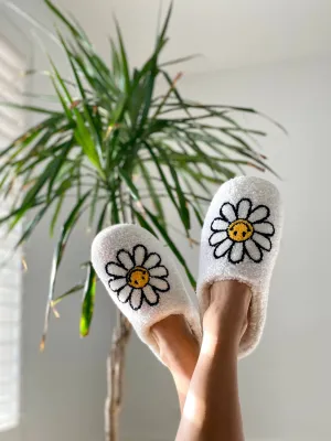 White Smiling Daisies Slippers
