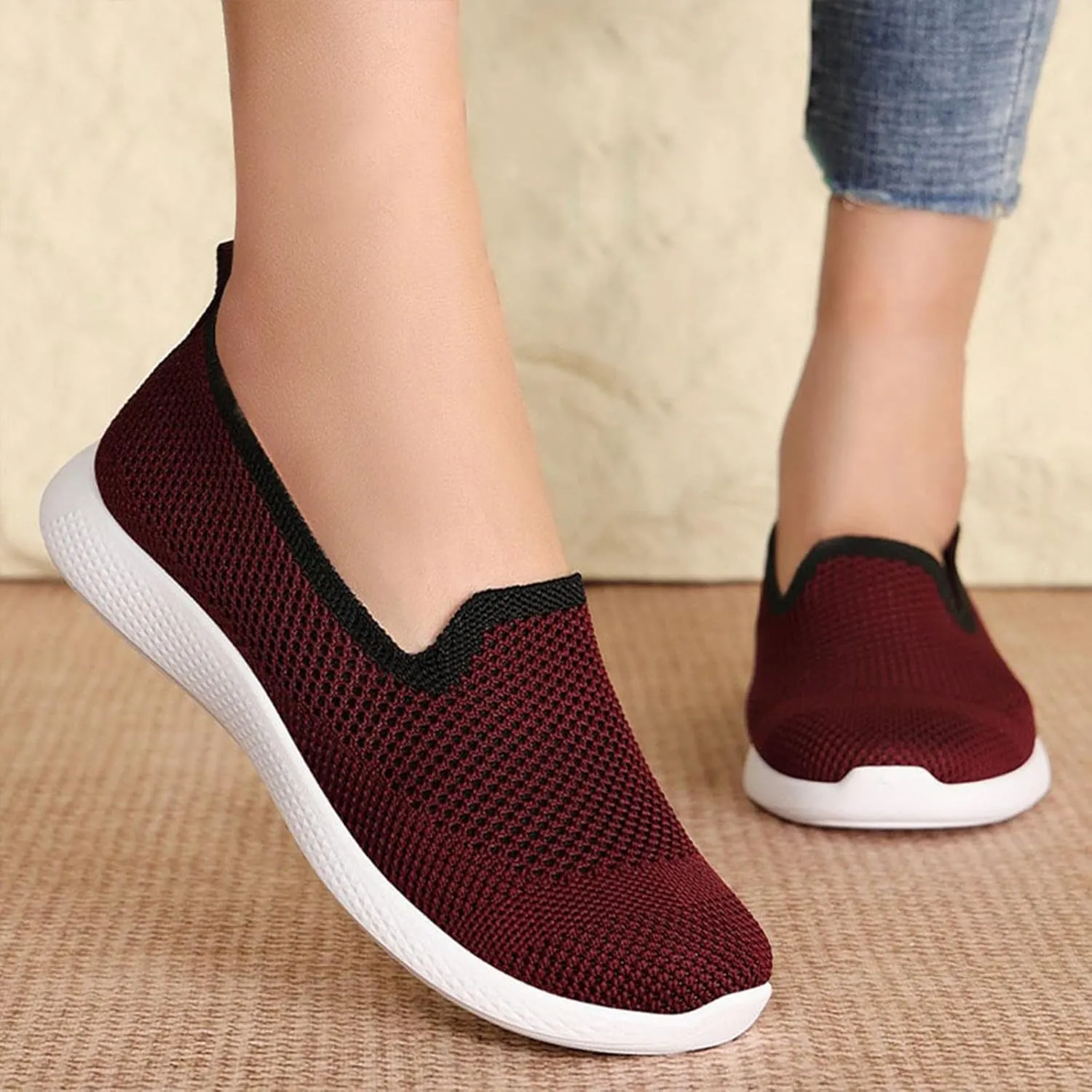 Women's Casual Shoes Comfortable Slip On Footwear Daily Wear Breathable Mesh Design Casual Slip on Tennis Shoes