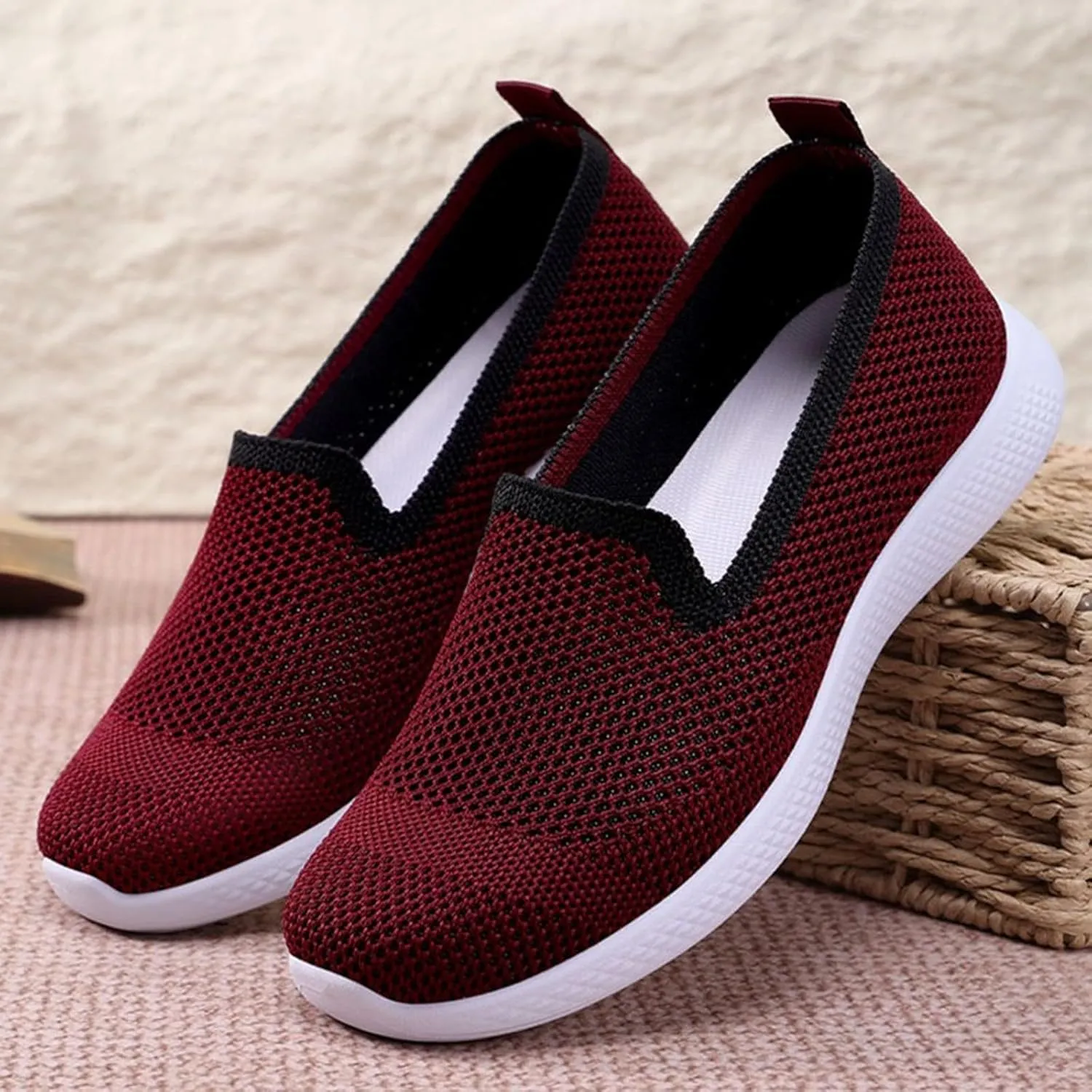 Women's Casual Shoes Comfortable Slip On Footwear Daily Wear Breathable Mesh Design Casual Slip on Tennis Shoes