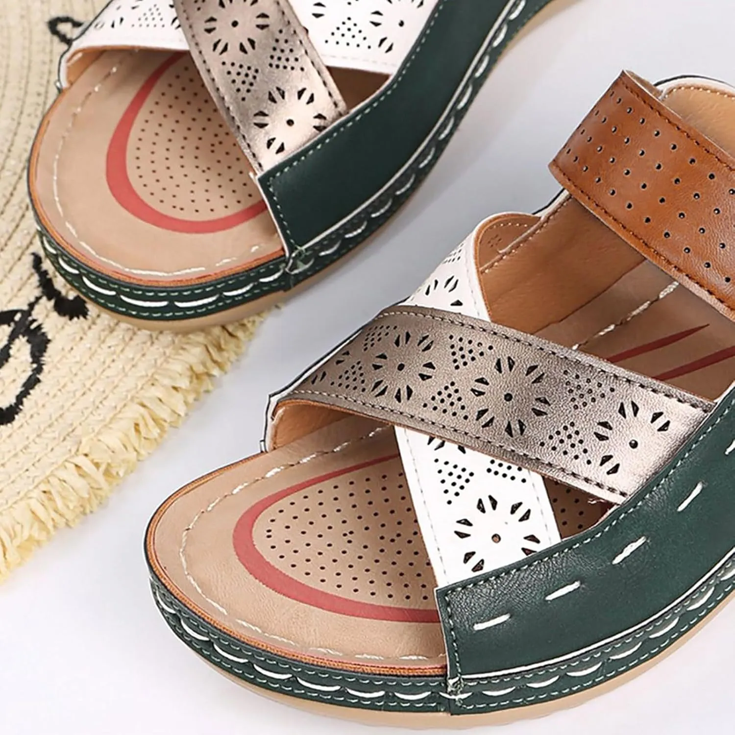 Women's Comfortable Walking Sandals Summer Beach Walking Cushion Sandals Fashion Beach Slides