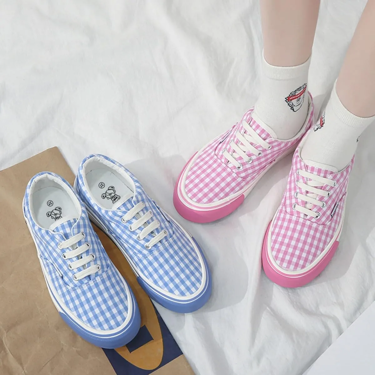 Women's Fashion Plaid Canvas Sneakers | Low Top Comfortable Casual Shoes | Breathable Rubber Sole & Classic Plaid Design for Everyday Wear