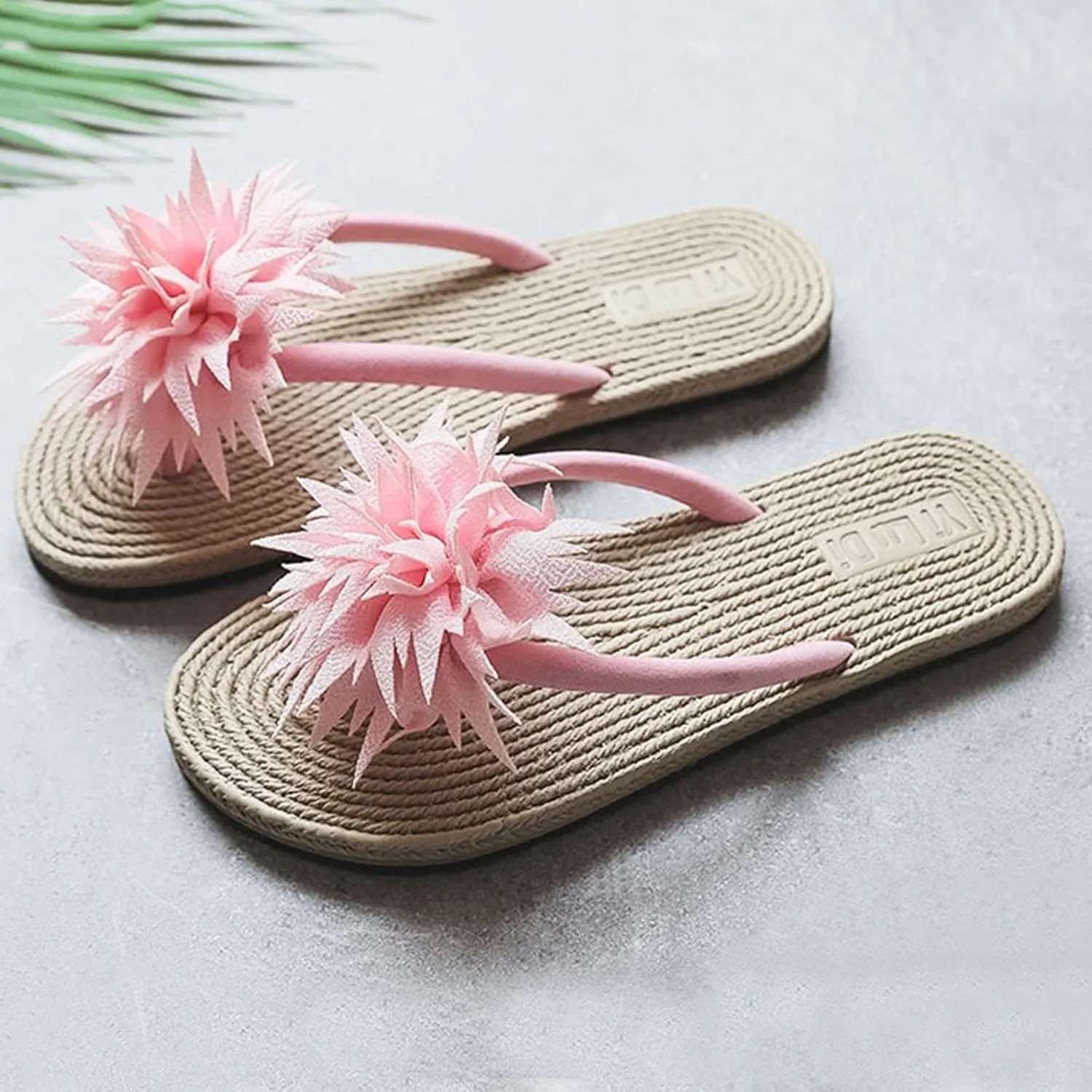 Womens Flip Flops Comfortable Casual Summer Beach Thong Sandals Walking Sandals Women Indoor and Outdoor Flip Flop