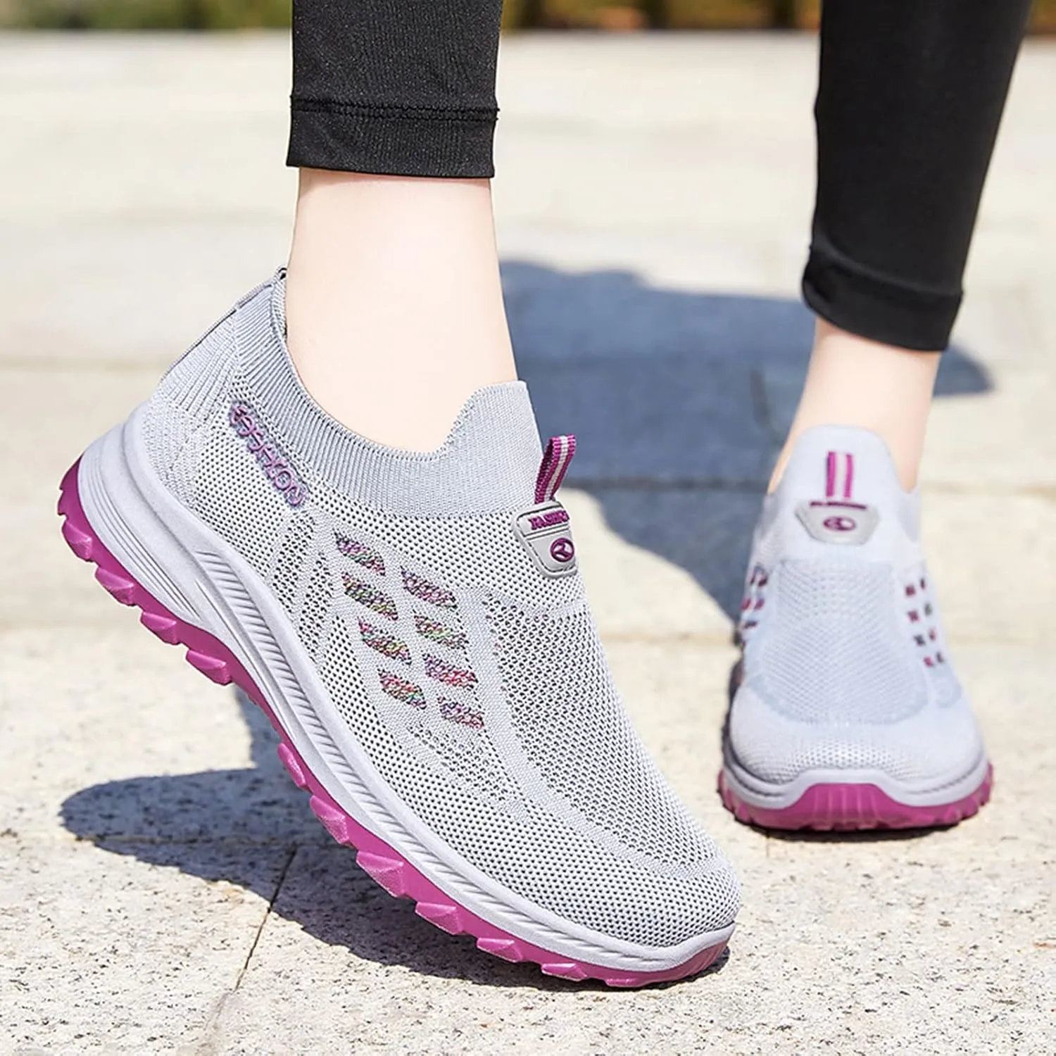 Womens Minimalist Zero Drop Shoes Fashion Low Top Sneakers with Platform Classic Athletic Skateboard Sneakers