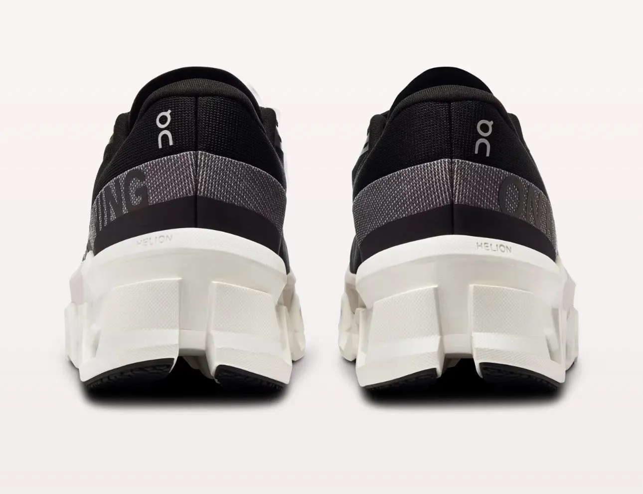 Women's On Cloudmonster 2 (Black/Frost)