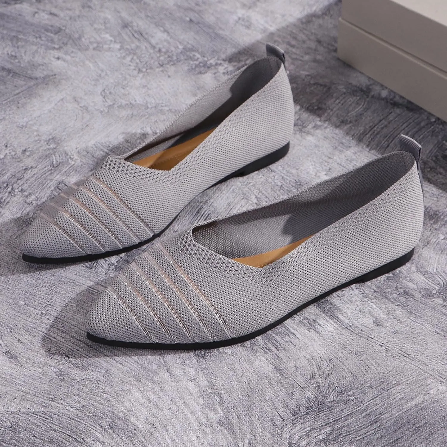 Women's Retro Flat Shoes Flying Weave Round Head Shallow Mouth One Foot Stirrup Single Shoes Work Single Shoes