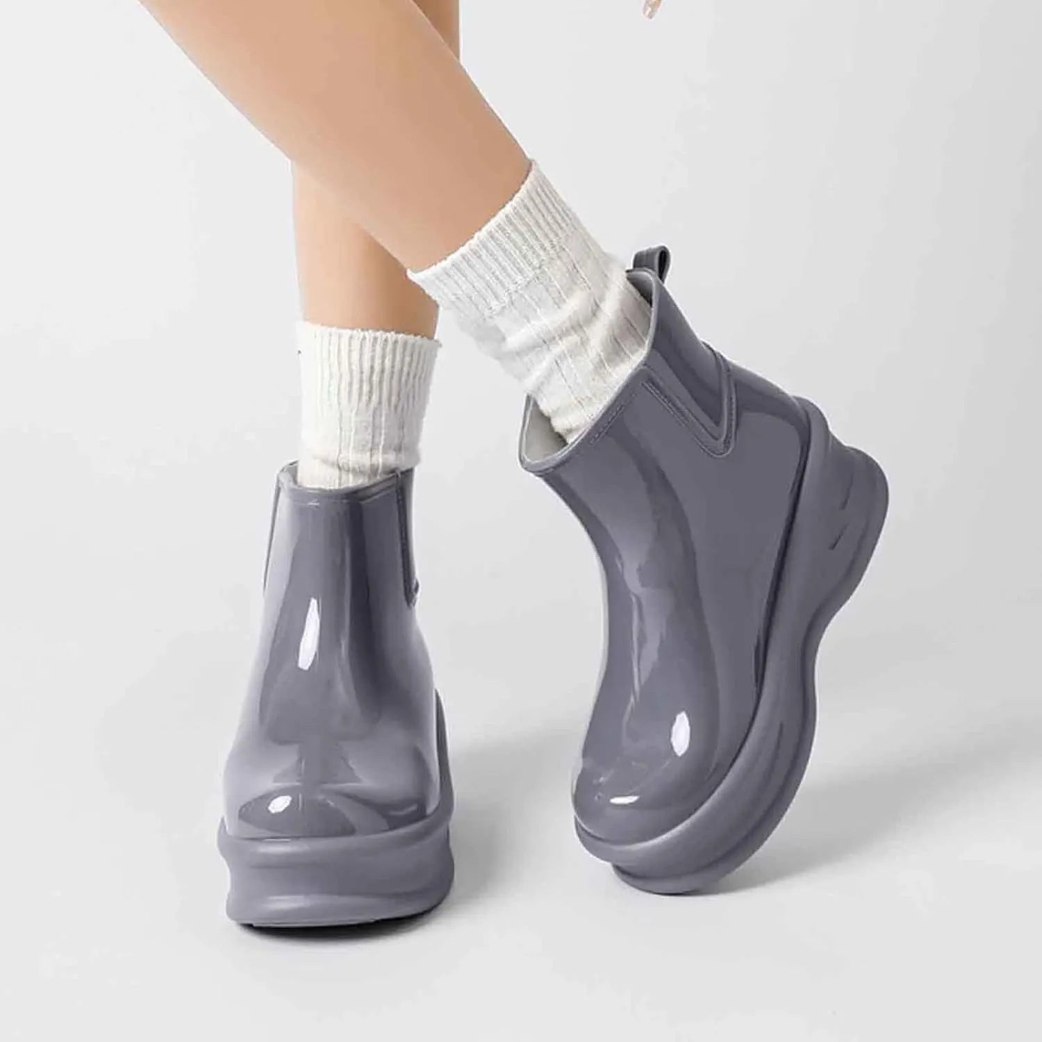 Women's Short Rain Boots Rubber Waterproof Garden Boots Elastic Slip On Insulated Rain Shoe for Outdoor Work Sole